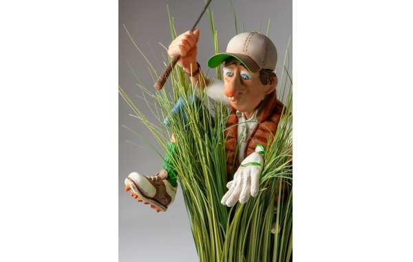 Bild 9 - Golfer in the rough - Golfeur rough
