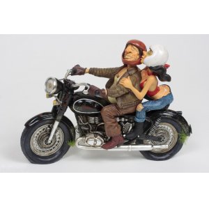 Motorradfahrer mit Sozia